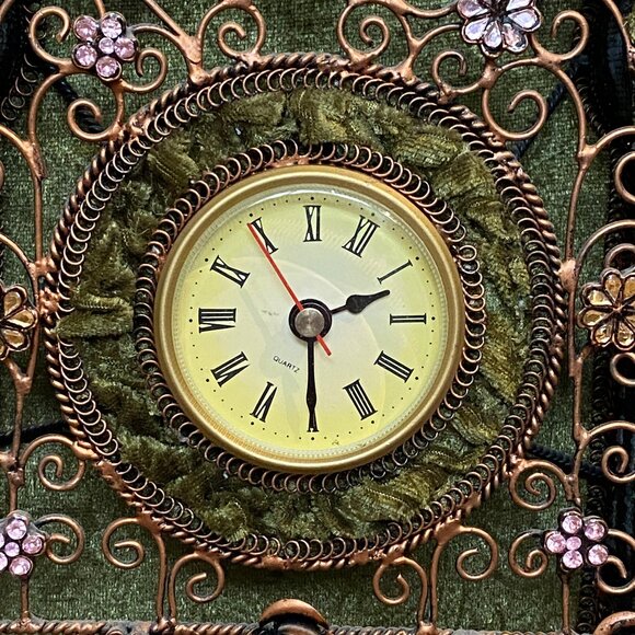 Wayne M. Kleski Viintage Victorian Clock Velvet, Metal, Floral Embellishment - Picture 2 of 8